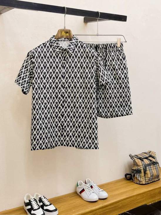 Picture of Valentino Pieces short _SKUValentinoM-3XL25cx2224722